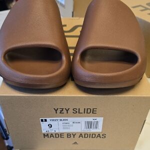 Adidas Yeezy Slide - Chocolate Brown